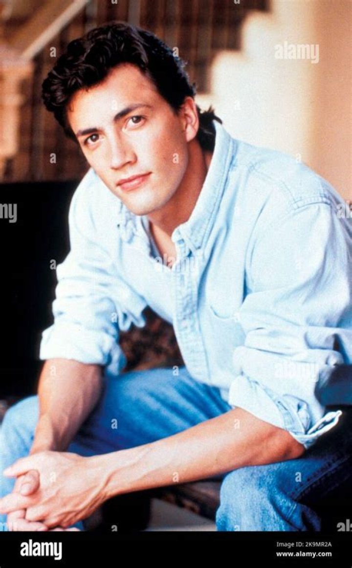 Andrew Shue
