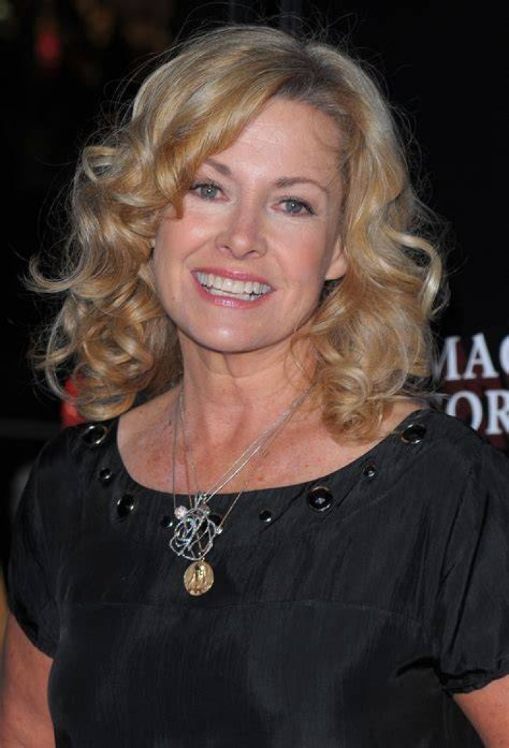 Catherine Hicks Net Worth, Age, Height, Bio, Birthday, Wiki!