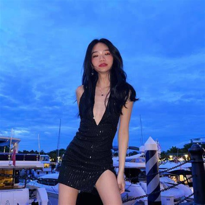 Chrysan Lee