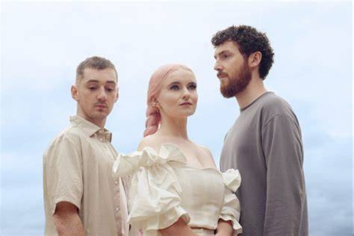 Clean Bandit Team Up With Louisa Johnson For New Single 1