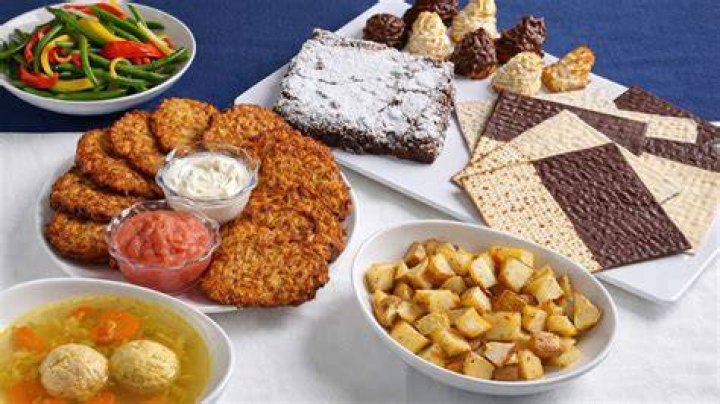 How to build the coolest matzo mansion for Passover