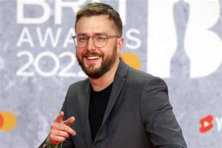 Iain Stirling