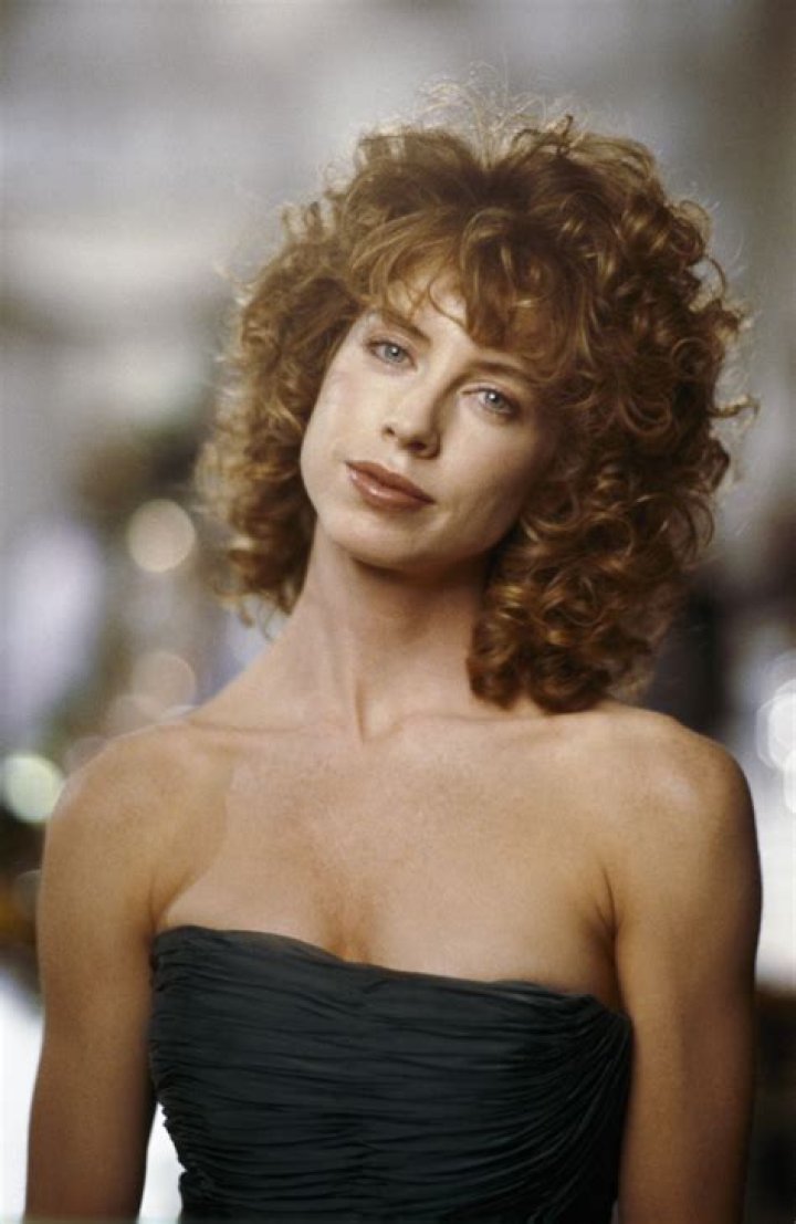 Julianne Phillips
