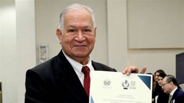 Julio C&eacute;sar Tobar