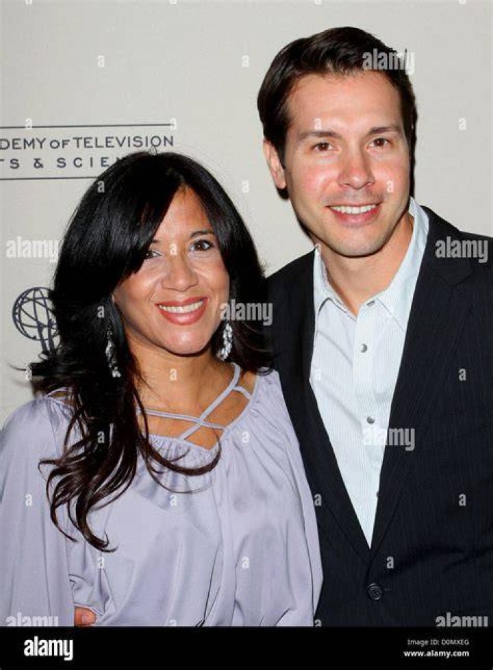 Lisa Gomez, Jon Seda's Wife