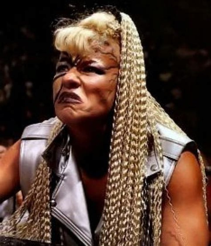 Luna Vachon