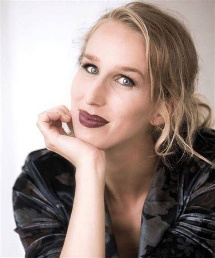 Maggie Robertson