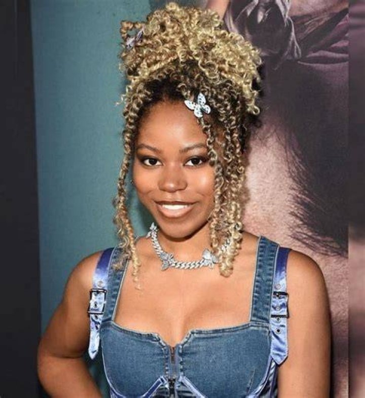 Riele Downs Age